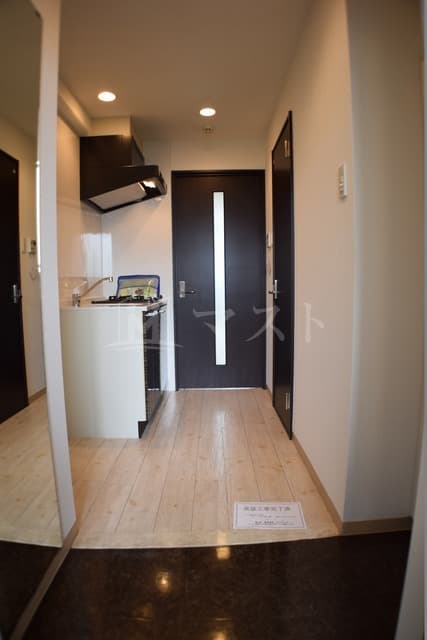 Room image 13