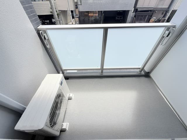 Room image 10