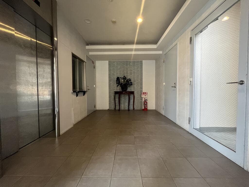 Room image 13