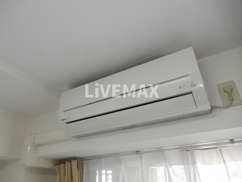 Room image 12