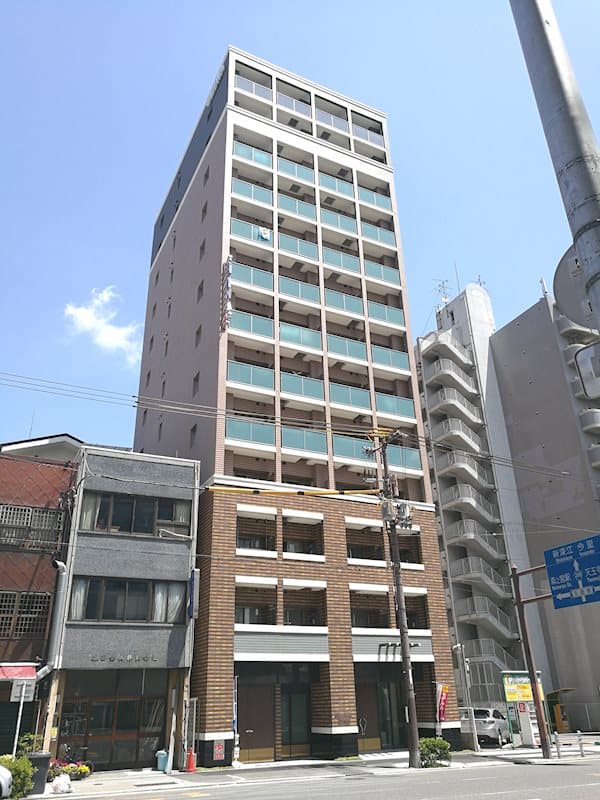 Main Image