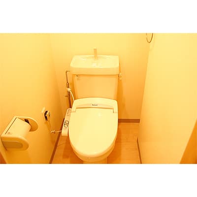 Room image 12