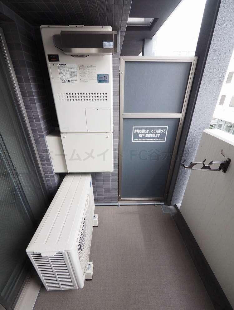 Room image 10