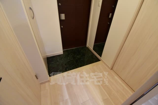 Room image 11