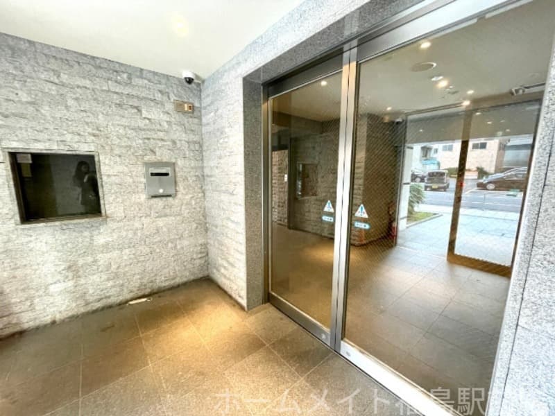 Room image 11