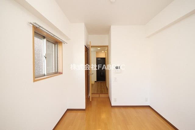 Preview interior of Eslead Kamihonmachi North