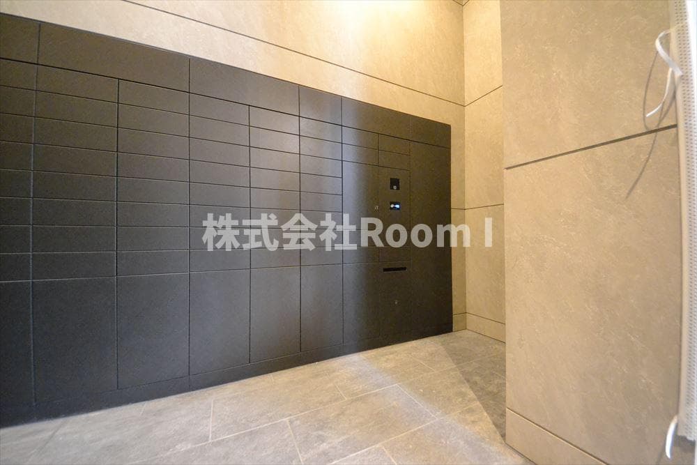 Room image 14