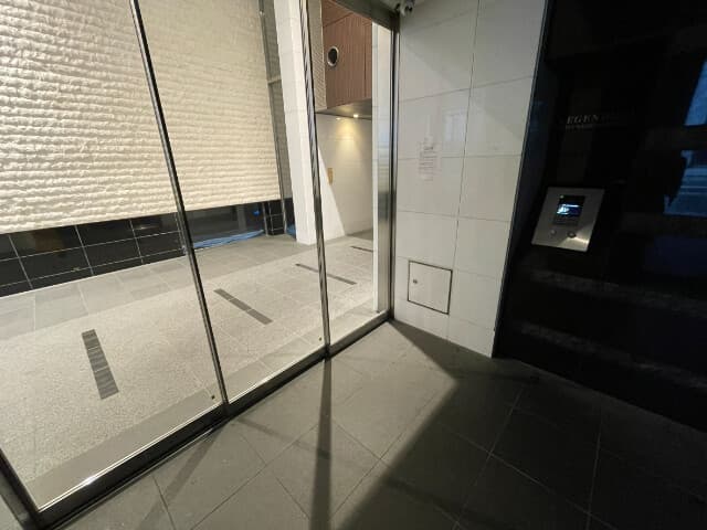 Room image 11
