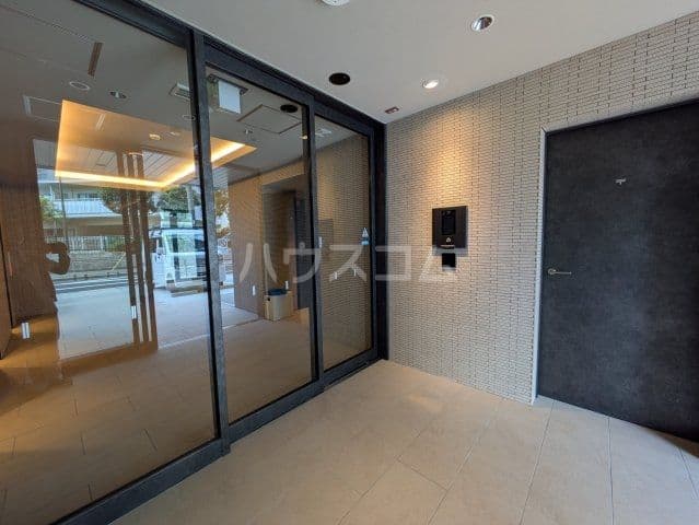 Room image 13