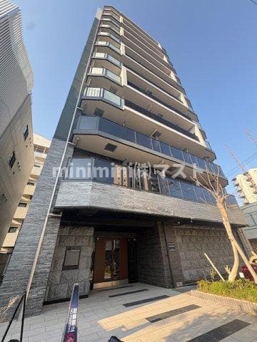 Main exterior of Presunces Osaka Gate City