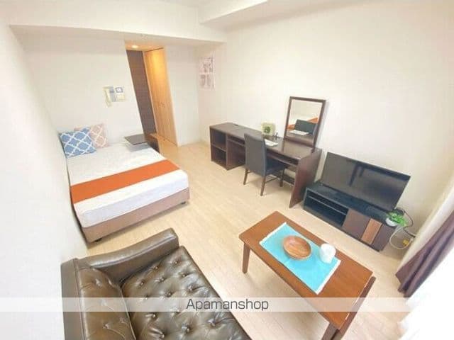 Room image 15