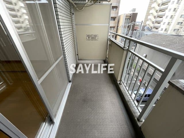 Room image 10
