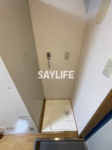 Room image 12