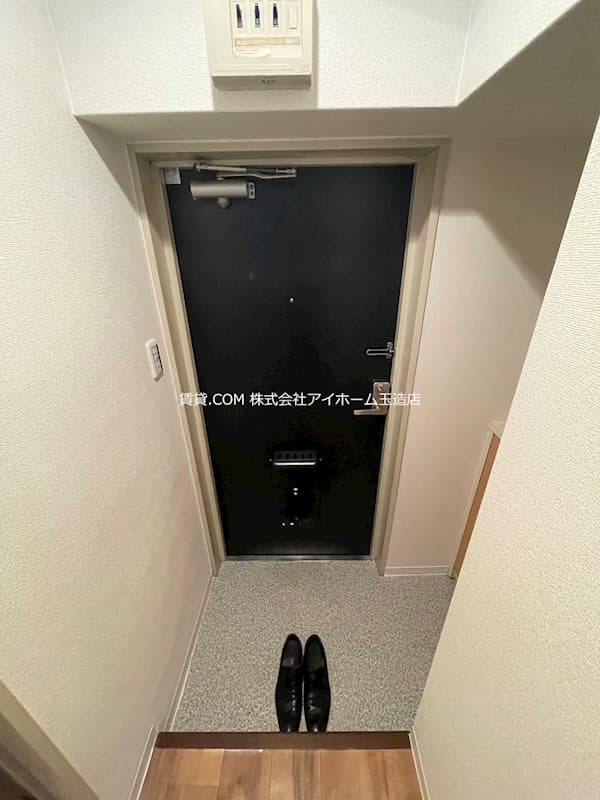 Room image 12