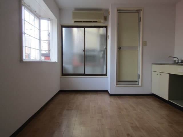 Preview interior of Prearl Komagawa