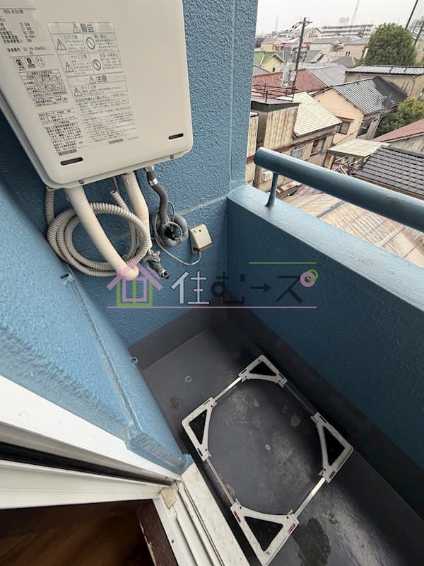 Room image 12