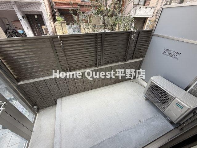 Room image 10