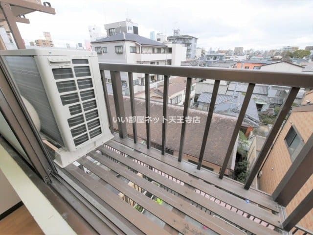 Room image 10