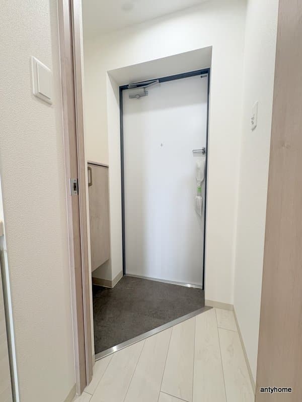 Room image 13