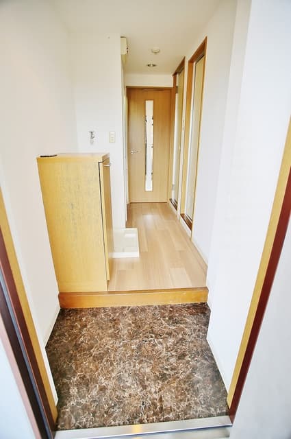 Room image 12