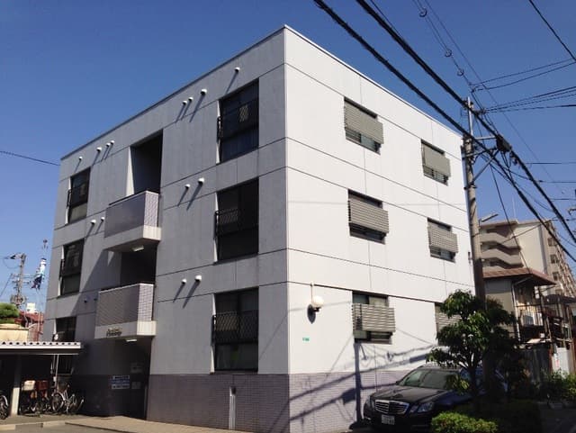 Main Image