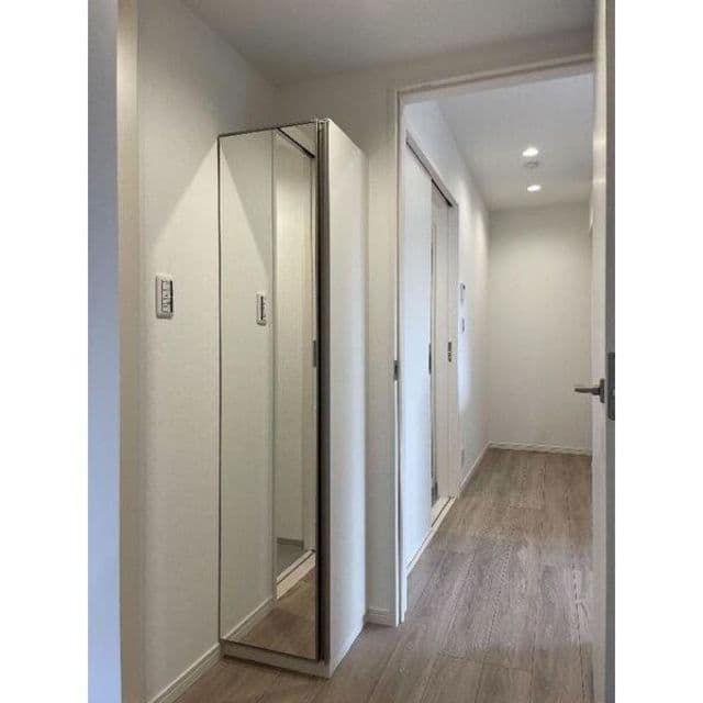 Room image 10