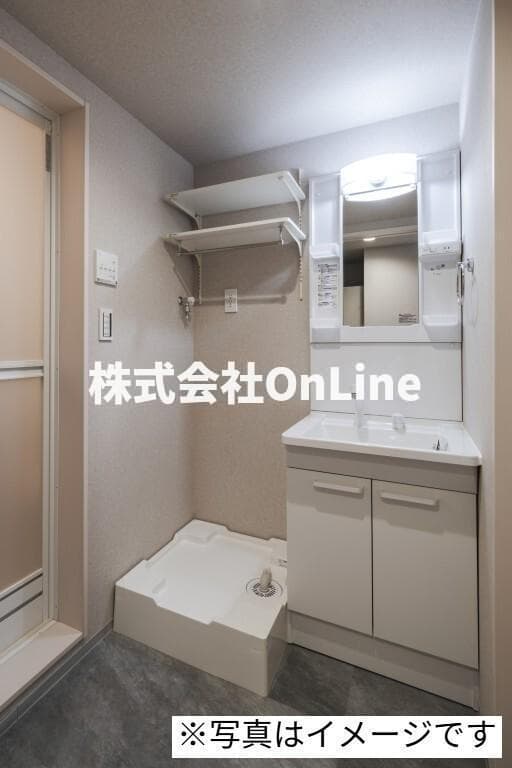 Room image 10
