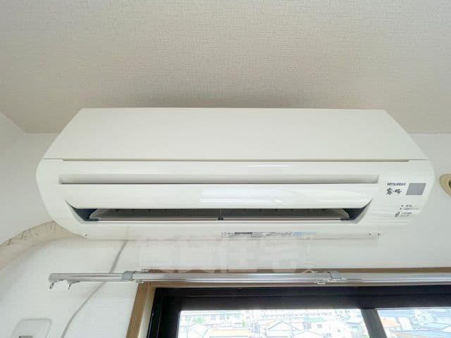 Room image 12