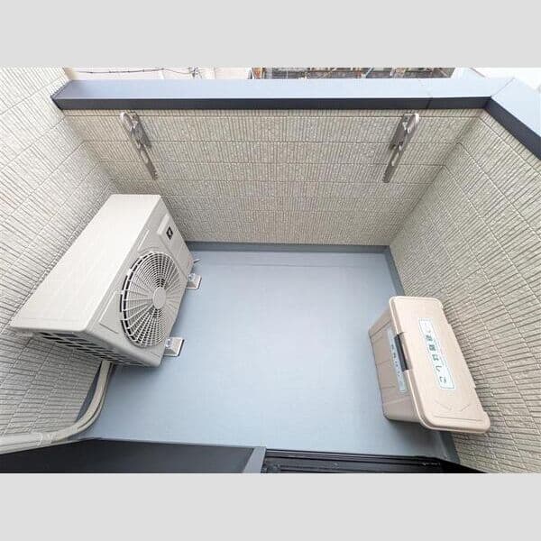 Room image 10