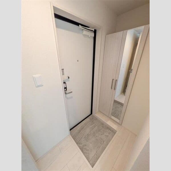Room image 11