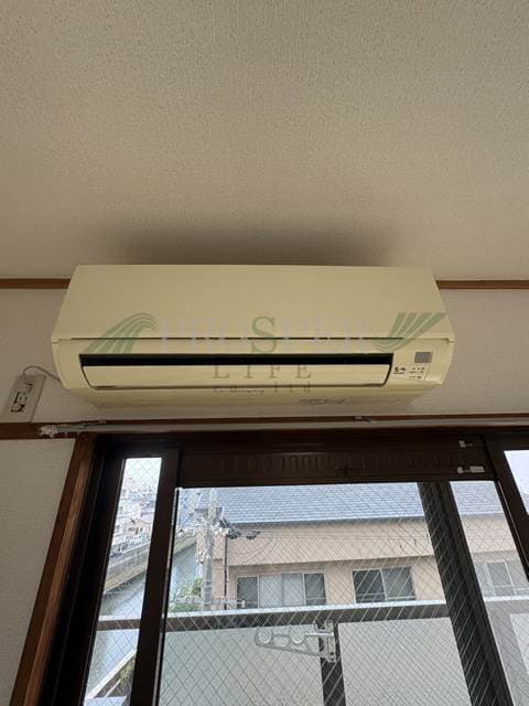 Room image 10