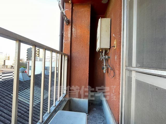 Room image 10