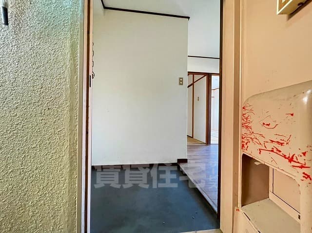 Room image 13