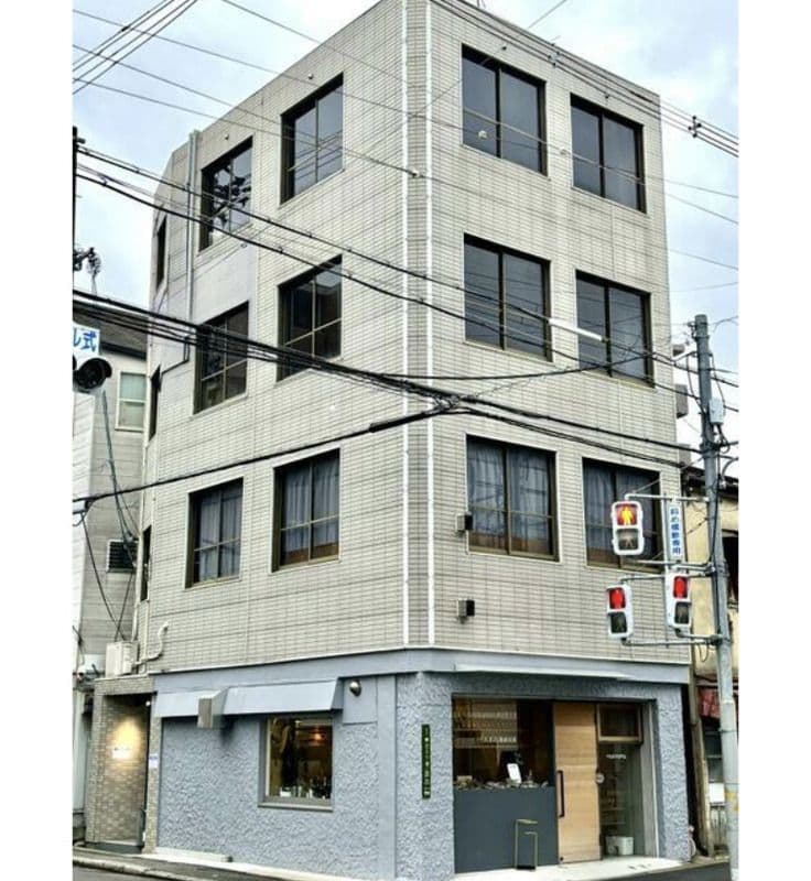 Room image 13