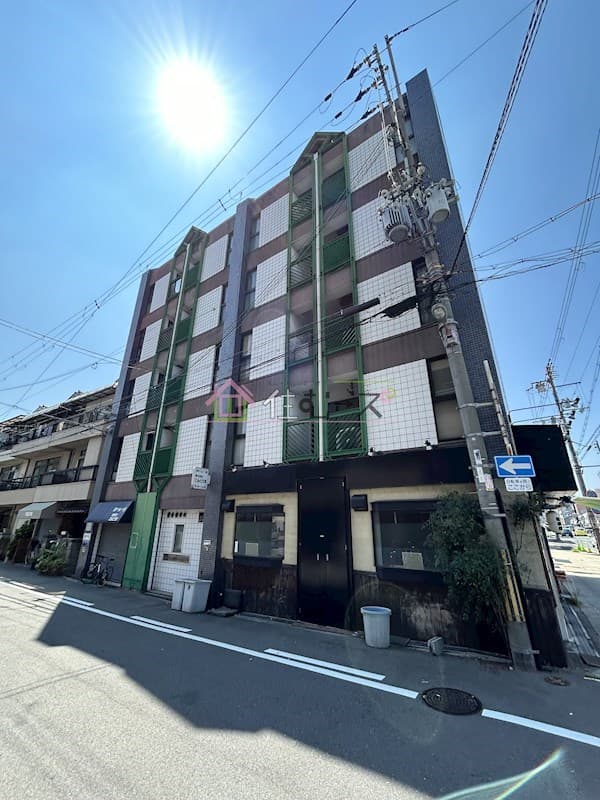 Main Image
