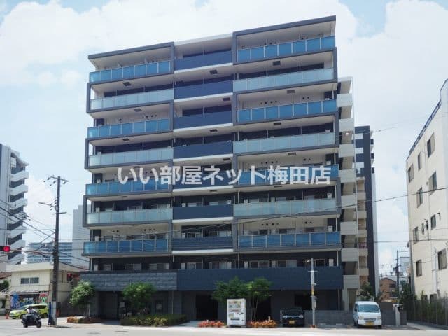Main Image