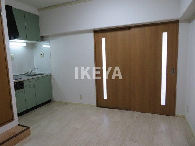 Preview interior of Laurel Heights Oyodo Building 2