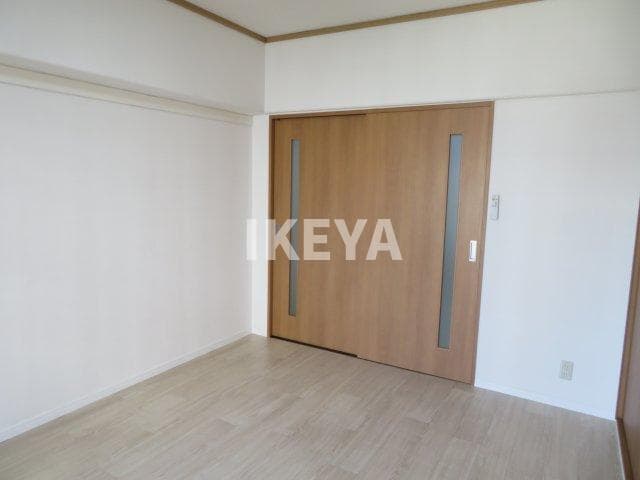 Preview interior of Laurel Heights Oyodo Building 2