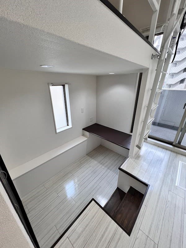 Preview interior of Leon Comfort Shin-Umeda