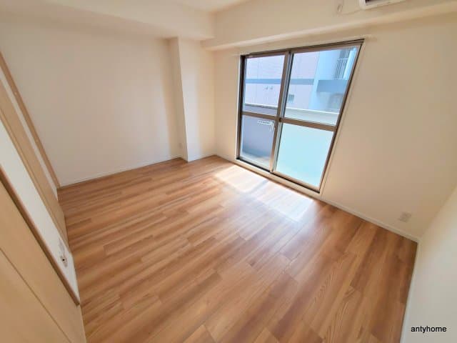 Preview interior of Oase Umeda East