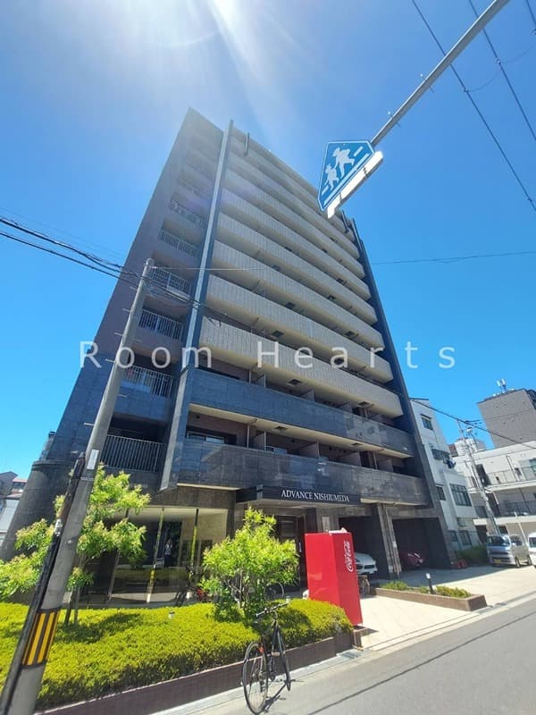 Main exterior of Advance Nishi-Umeda