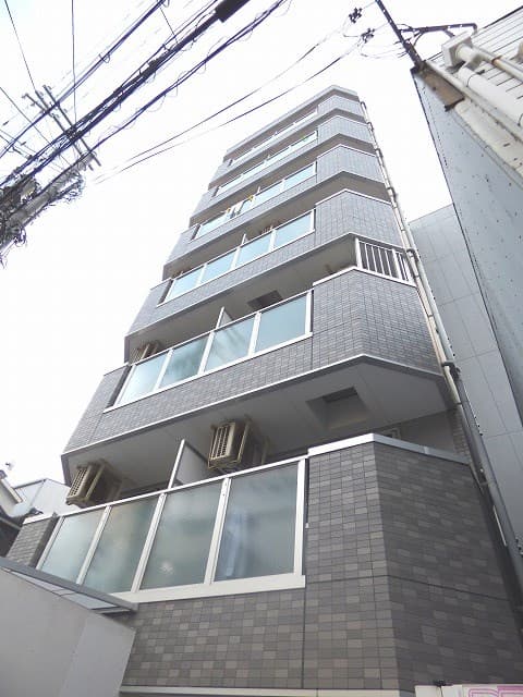 Main Image