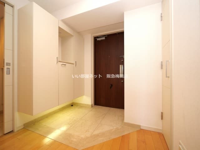 Room image 13