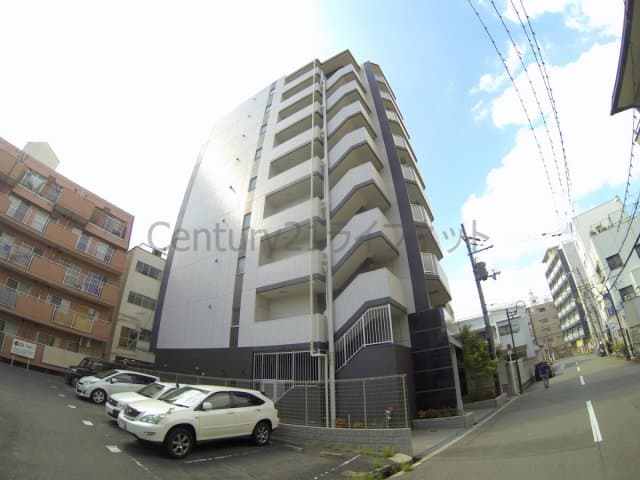 Main exterior of Premium Court Tenjinbashi Eight