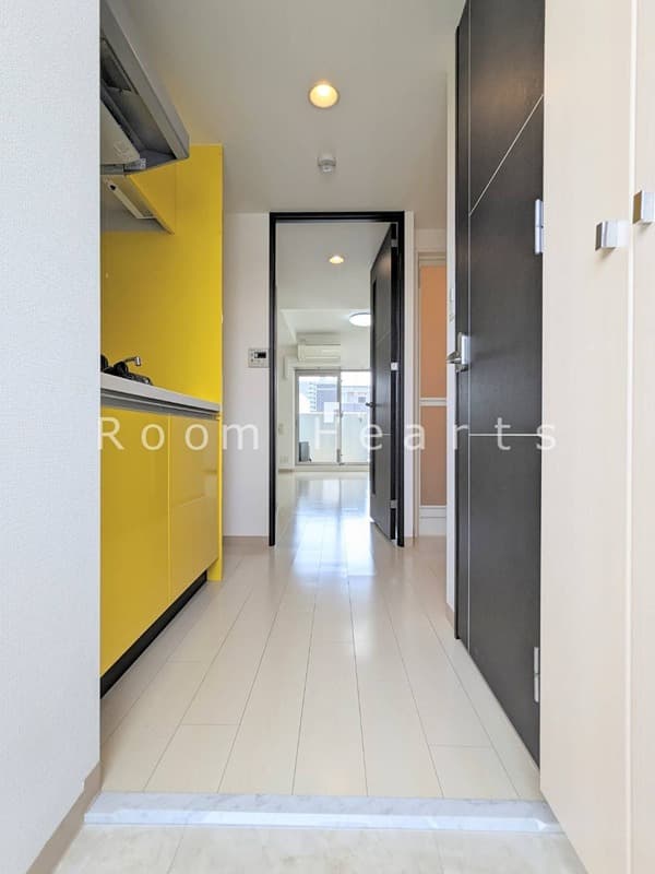Room image 11