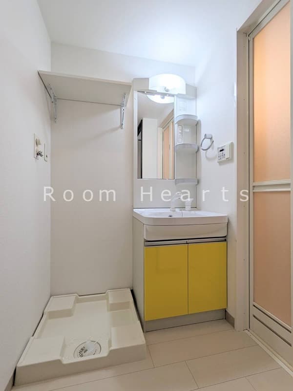 Room image 9