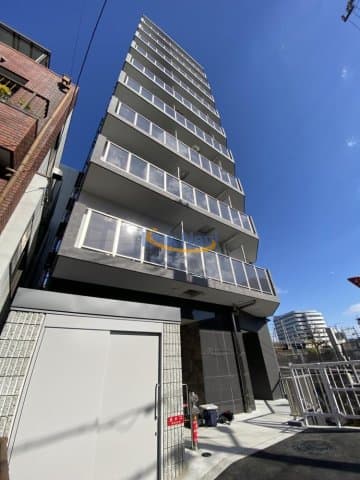 Main Image