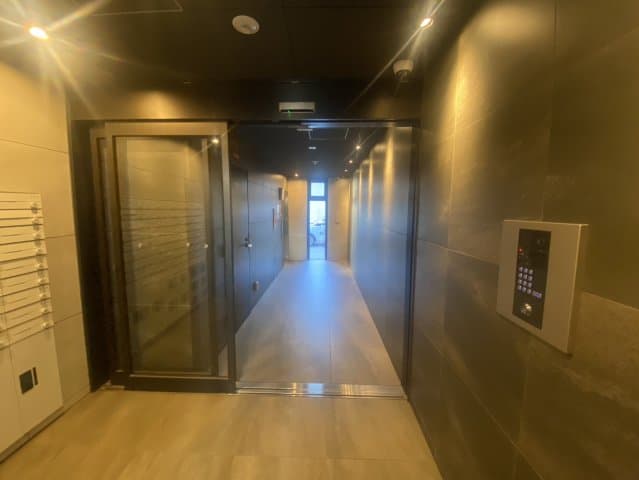 Room image 12