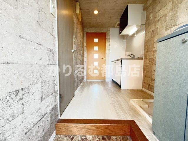 Room image 13