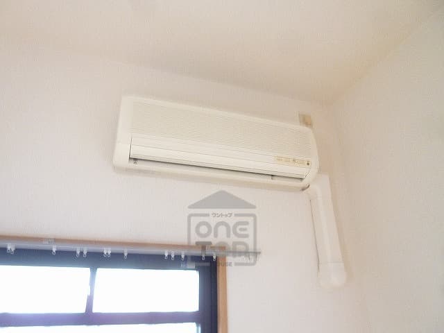 Room image 10
